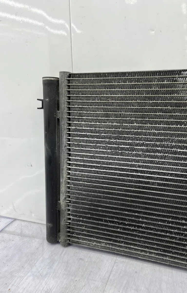 Condenseur clim BMW SERIE 3 E91 TOURING PHASE 1 BREAK occasion — photo 2