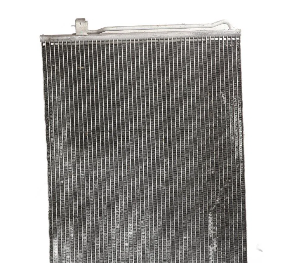 Condenseur clim Bmw X6 (E71, E72) Xdrive 40 d (2009-2014) occasion — photo 2