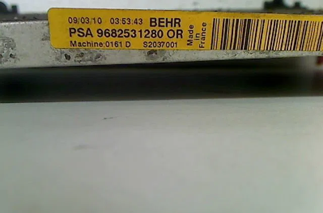 Condenseur clim Citroën C4 I (LC_) 1.4 16v (2004-2011) occasion — photo 2