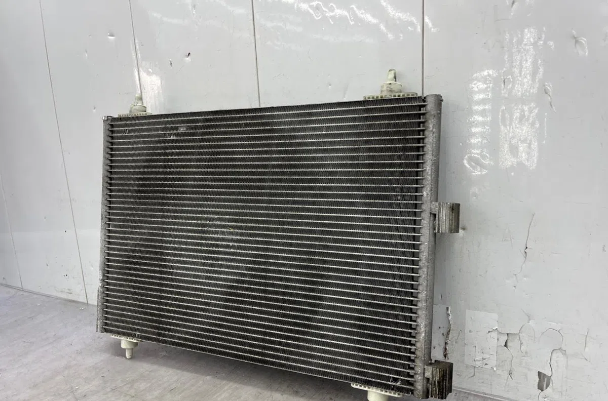 Condenseur clim CITROEN XSARA PICASSO PHASE 2 occasion — photo 2