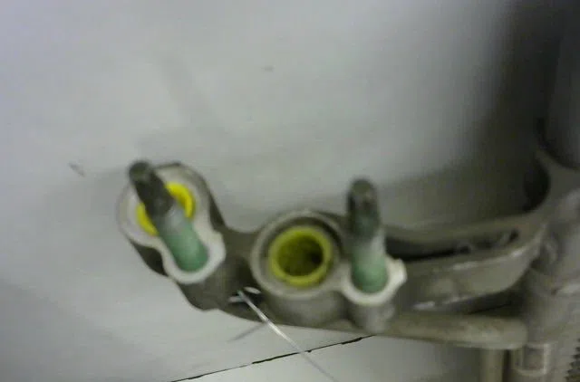 Condenseur clim Ford FOCUS II (DA_, HCP, DP) 1.6 ti (2004-2012) occasion — photo 2