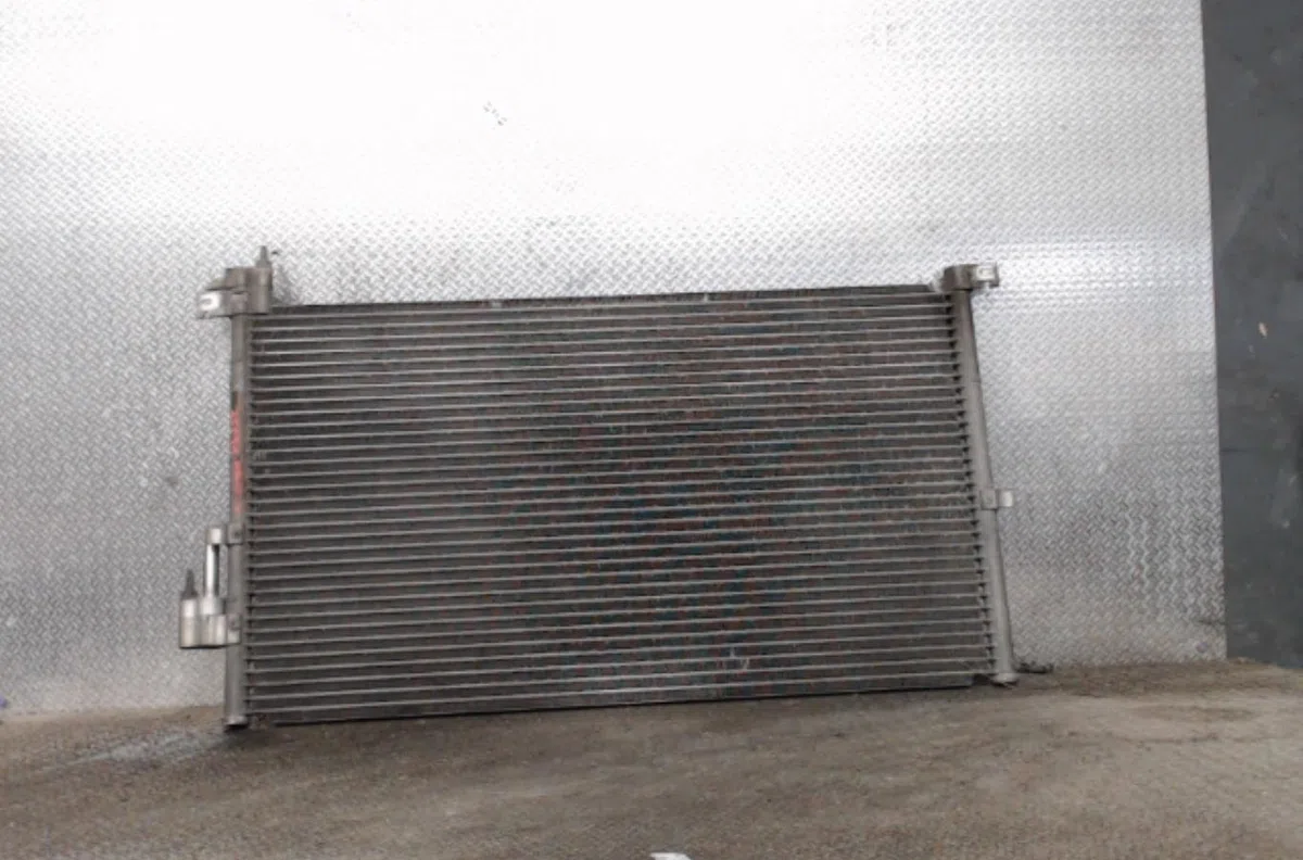 Condenseur clim Ford MONDEO III (B5Y) 2.0 tdci (2001-2007) 5 portes occasion — photo 2