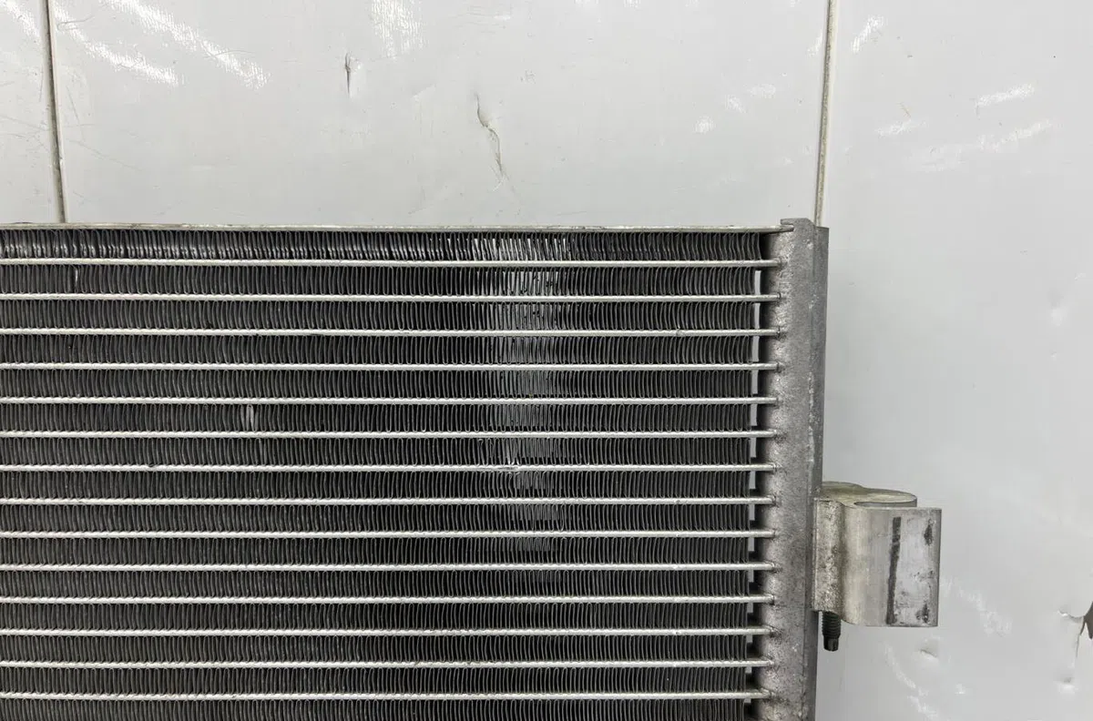 Condenseur clim RENAULT LAGUNA 3 PHASE 2 occasion