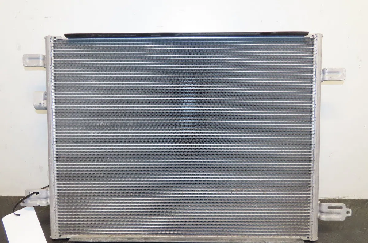 Condenseur clim Renault ZOE (BFM_) Zoe (bfmc, bfmd) (2019) occasion