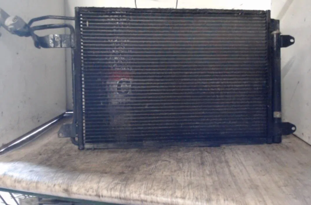 Condenseur clim VOLKSWAGEN GOLF 5  GOLF 5 occasion