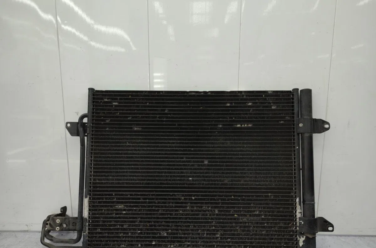 Condenseur clim VOLKSWAGEN TOURAN 1 PHASE 2 occasion