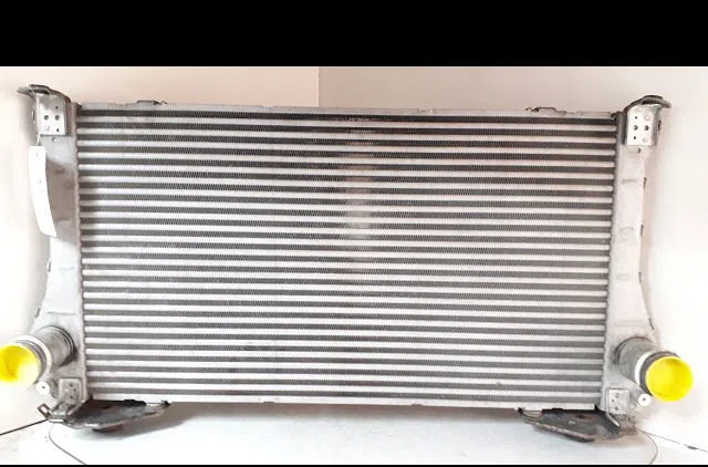 Echangeur air Toyota AURIS (_E15_) 2.0 d-4d (ade150_) (2006-2012) occasion