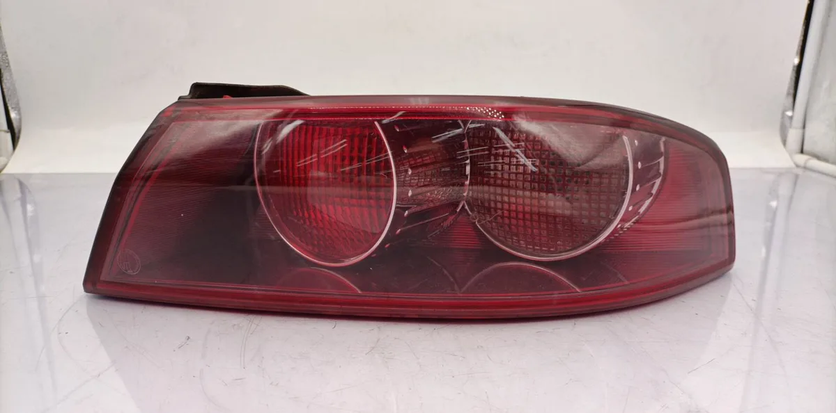 Feu arrière droit ALFA ROMEO 159 BREAK occasion