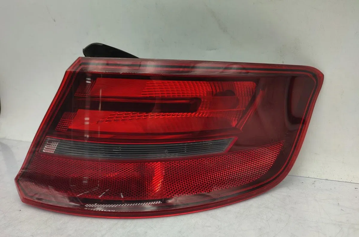 Feu arrière droit AUDI A3 3 SPORTBACK PHASE 2 occasion