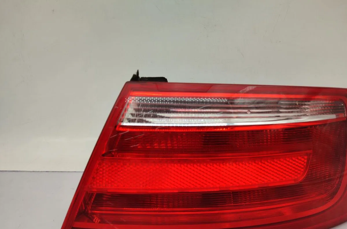 Feu arrière droit AUDI A5 1 COUPE S5 PHASE 1 occasion