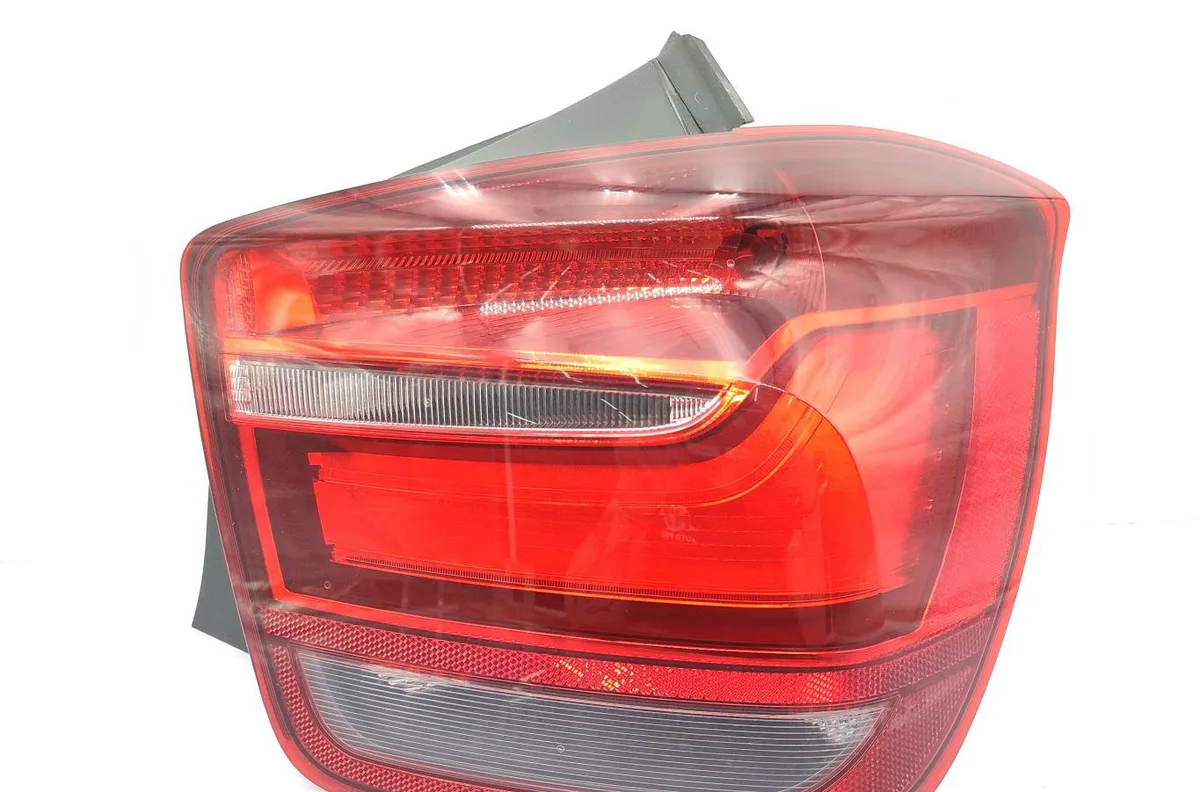 Feu arrière droit BMW SERIE 1 F21 PHASE 1 occasion