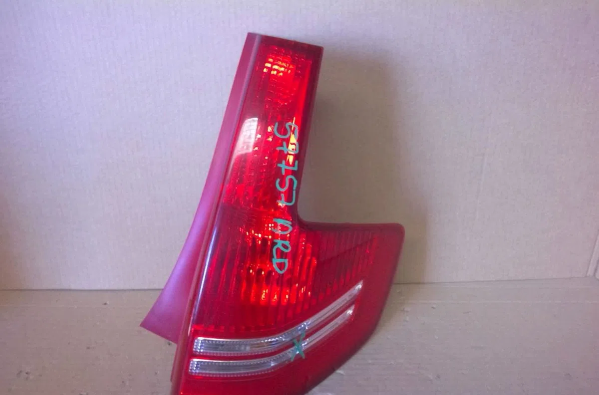 Feu arrière droit Citroën C4 I (LC_) 1.4 16v (2004-2011) occasion