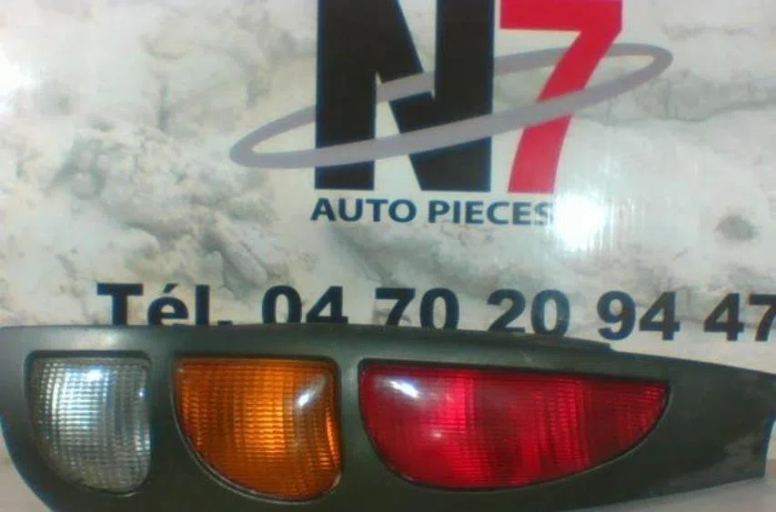 Feu arrière droit FIAT MAREA occasion
