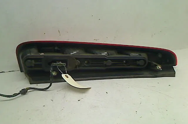 Feu arrière droit Ford FOCUS C-MAX (DM2) 1.6 tdci (2003-2007) occasion