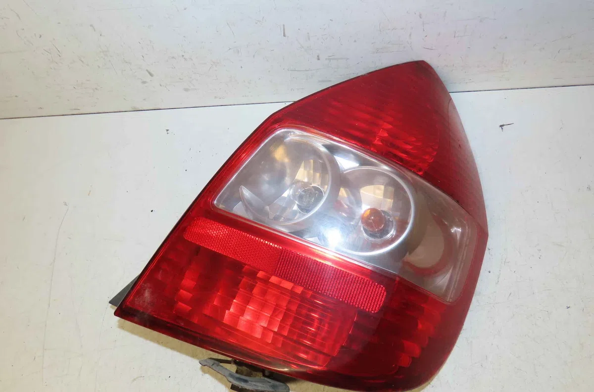 Feu arrière droit HONDA JAZZ I occasion