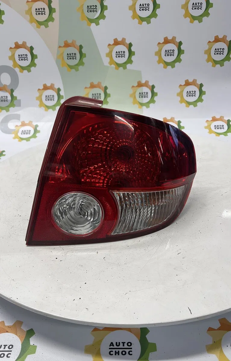 Feu arrière droit HYUNDAI GETZ PHASE 1 occasion