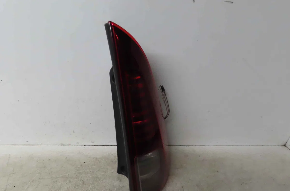 Feu arrière droit RENAULT ESPACE IV occasion