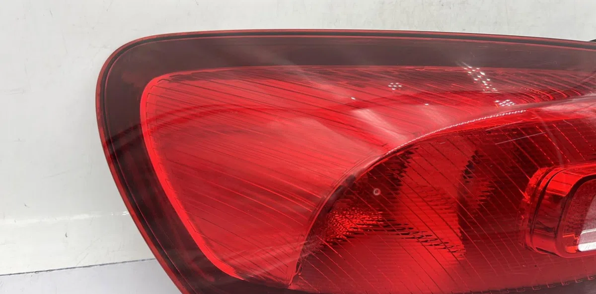 Feu arrière droit VOLKSWAGEN SCIROCCO 3 PHASE 1 COUPE occasion