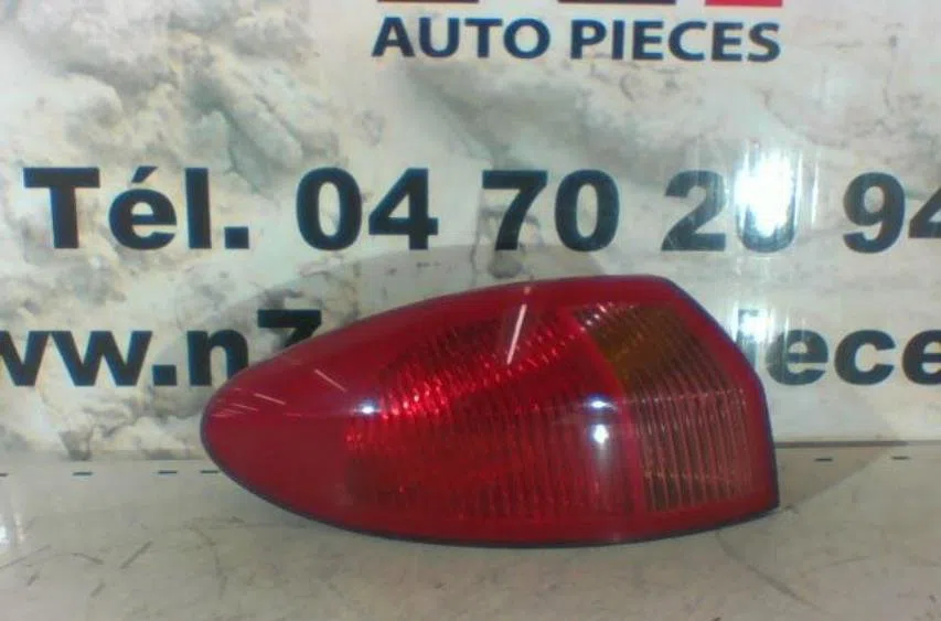 Feu arrière gauche ALFA ROMEO 147 PHASE 1 occasion