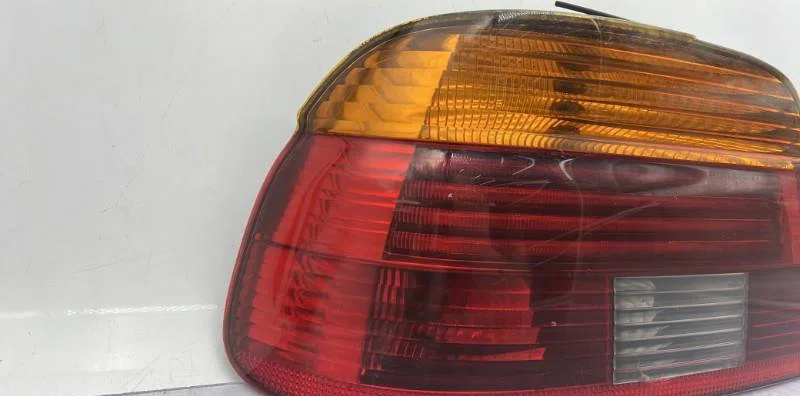 Feu arrière gauche BMW SERIE 5 E39 PHASE 2 occasion