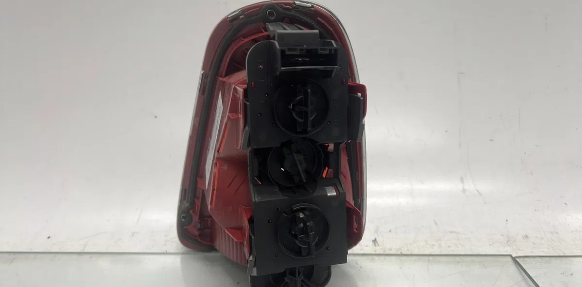 Feu arrière gauche MINI MINI 2 R56 PHASE 1 occasion