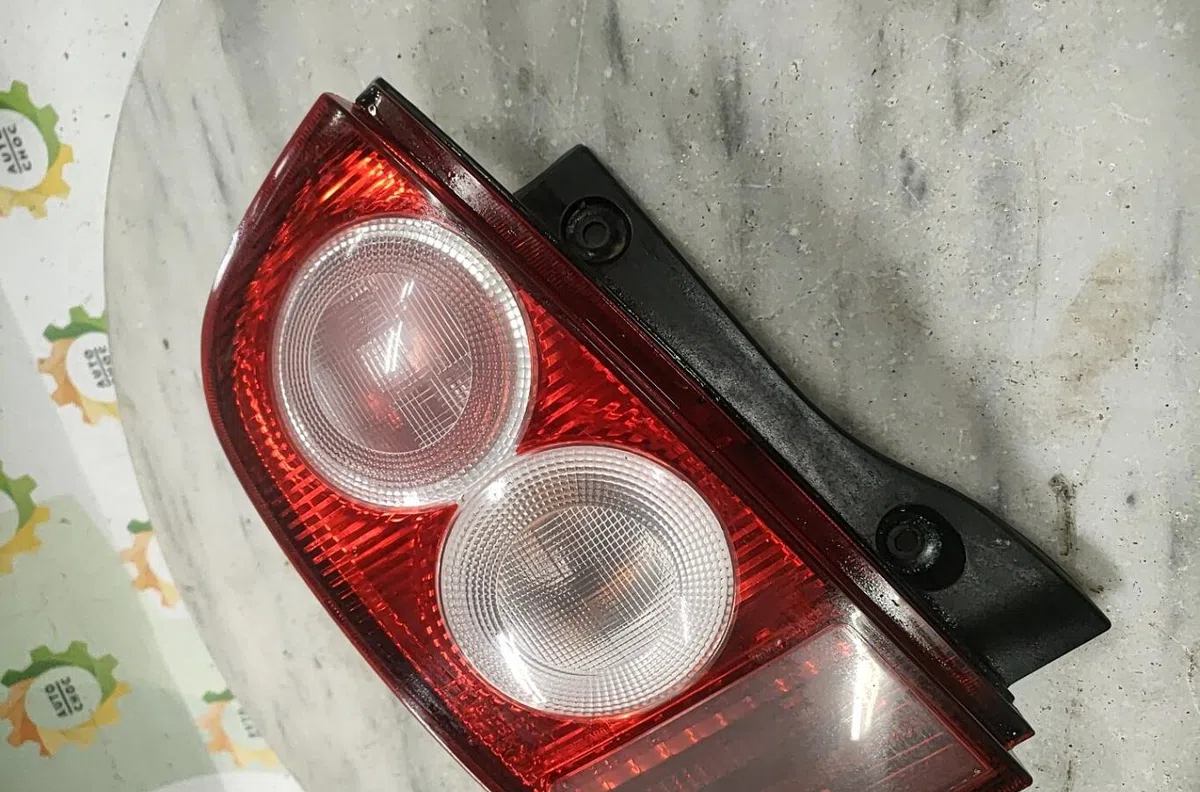 Feu arrière gauche NISSAN MICRA 3 PHASE 1 occasion