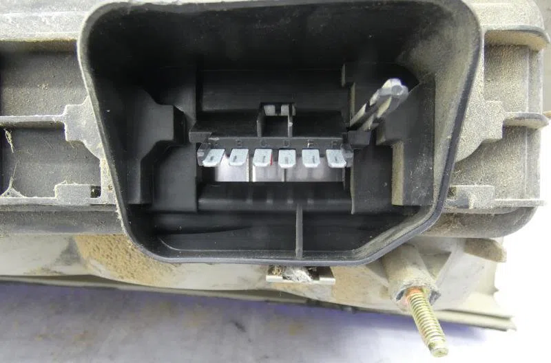 Feu arrière gauche OPEL ASTRA G BREAK occasion