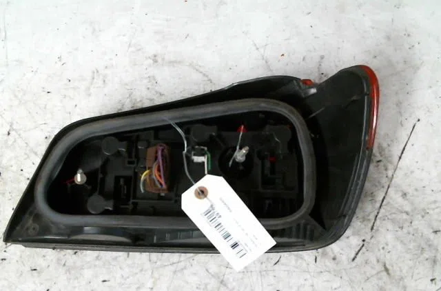 Feu arrière gauche PEUGEOT 306 occasion