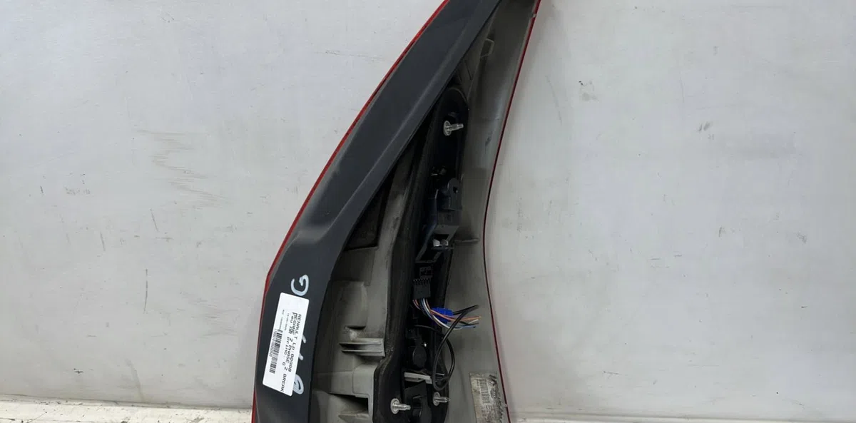 Feu arrière gauche RENAULT MEGANE 2 PHASE 2 BREAK occasion