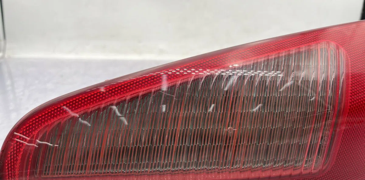 Feu arrière intérieur droit ALFA ROMEO 147 PHASE 2 occasion
