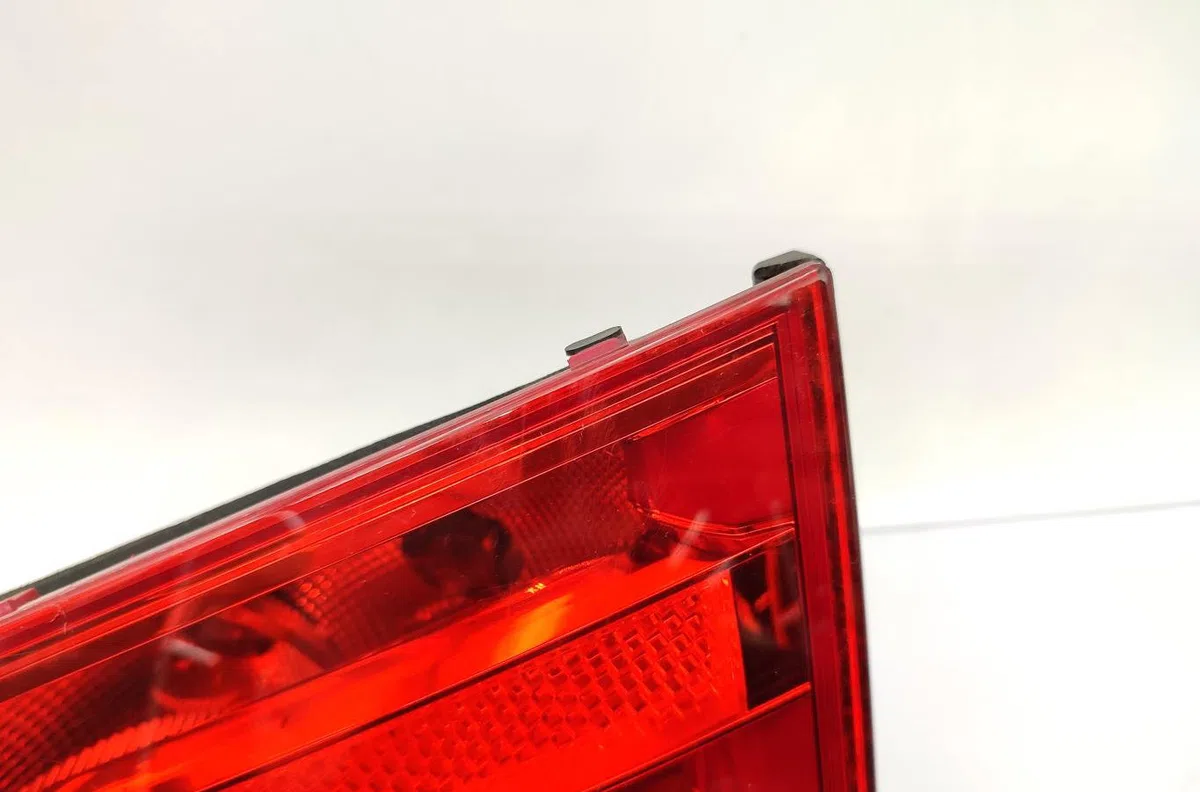 Feu arrière intérieur droit AUDI A4 3 PHASE 1 occasion