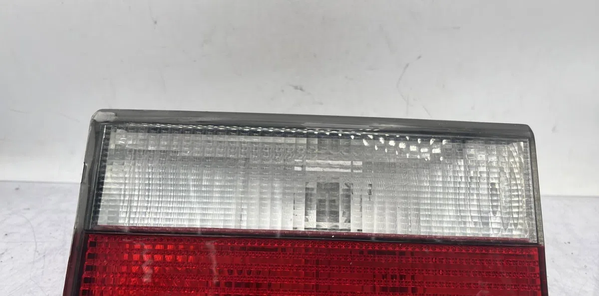 Feu arrière intérieur droit CITROEN XANTIA PHASE 2 occasion