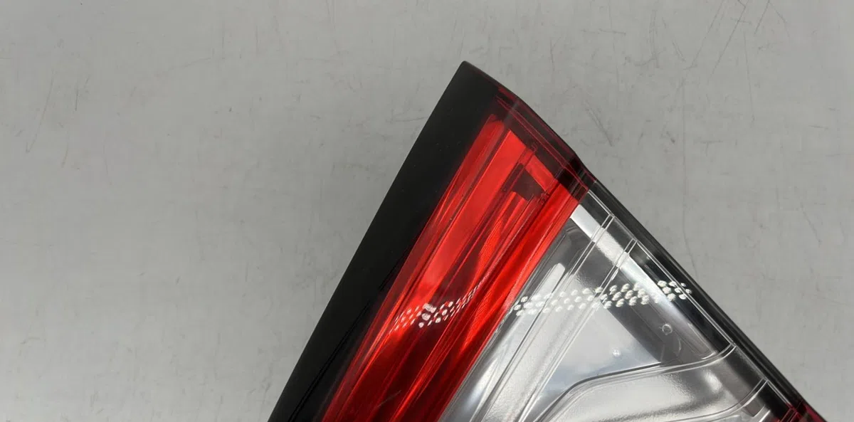 Feu arrière intérieur droit RENAULT CAPTUR 1 PHASE 1 occasion