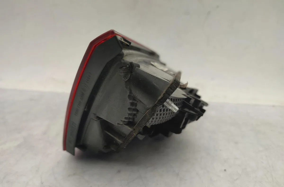 Feu arrière intérieur droit SEAT LEON 3 PHASE 1 occasion