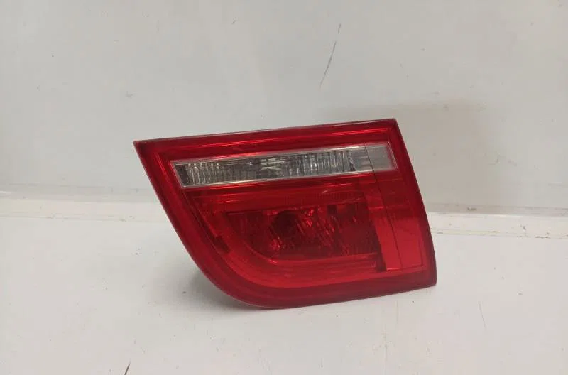 Feu arrière interieur gauche AUDI A3 2 SPORTBACK PHASE 2 occasion