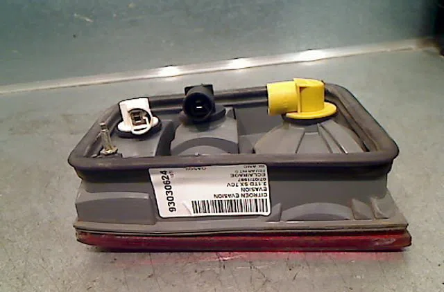 Feu arrière interieur gauche CITROEN EVASION Phase 1 07-1994--09-2002 occasion