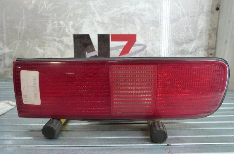 Feu arrière interieur gauche RENAULT SAFRANE PHASE 2 occasion
