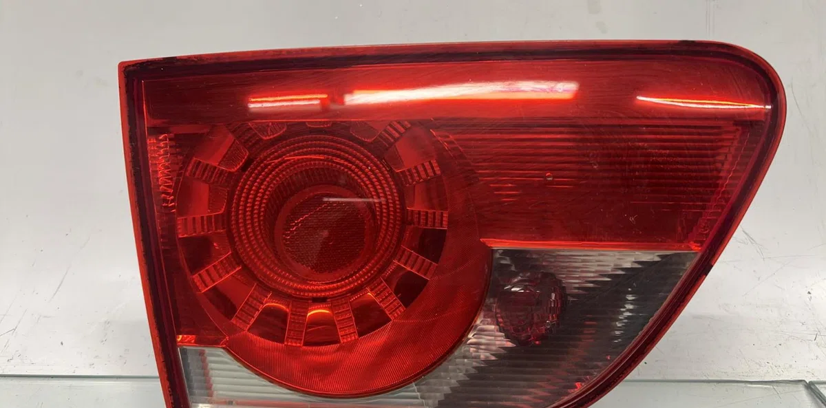 Feu arrière interieur gauche SEAT ALTEA XL PHASE 1 occasion