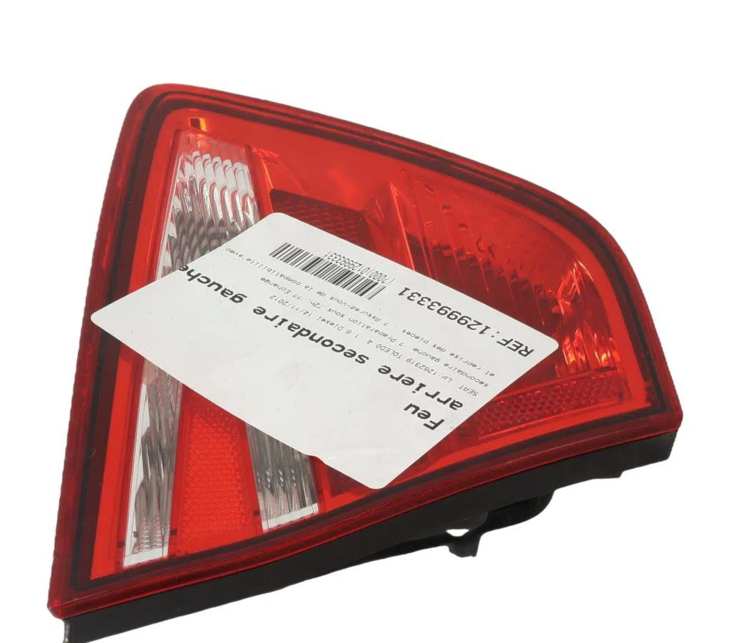 Feu arrière interieur gauche SEAT TOLEDO 4 occasion