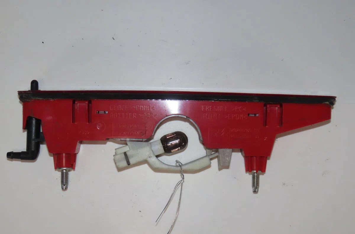 Feux stop supplementaire Citroën BERLINGO MULTISPACE (B9) 1.6 hdi 75 16v (2008) 5 portes occasion