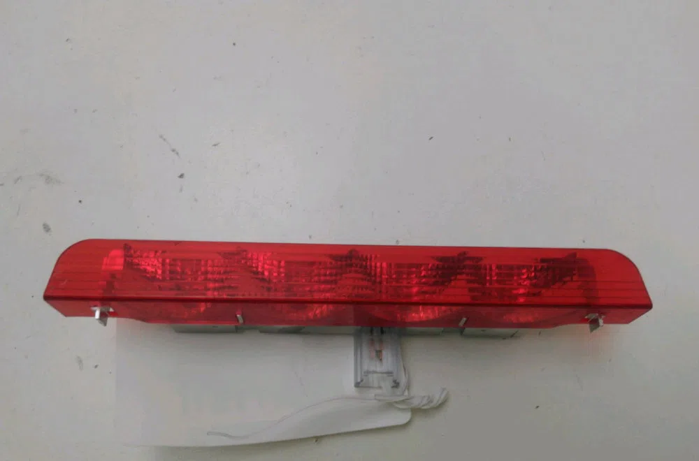 Feux stop supplementaire Citroen C2 (JM_) 1.4 16v (2005-2009) occasion