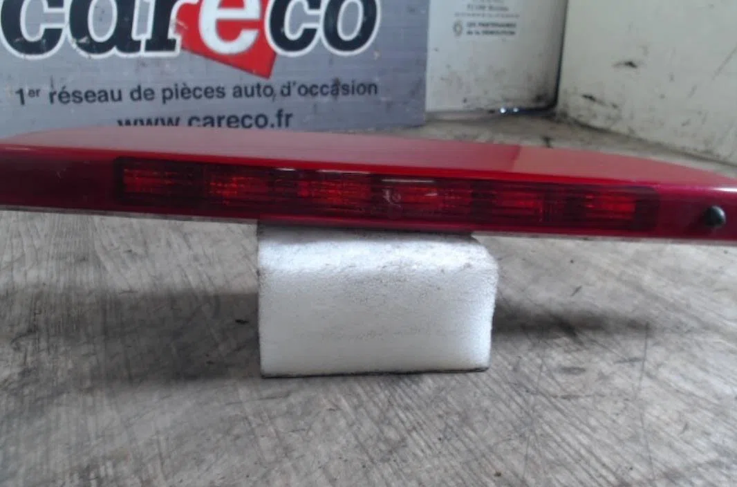 Feux stop supplementaire RENAULT CLIO 3  CLIO 3 PHASE 2 BREAK occasion