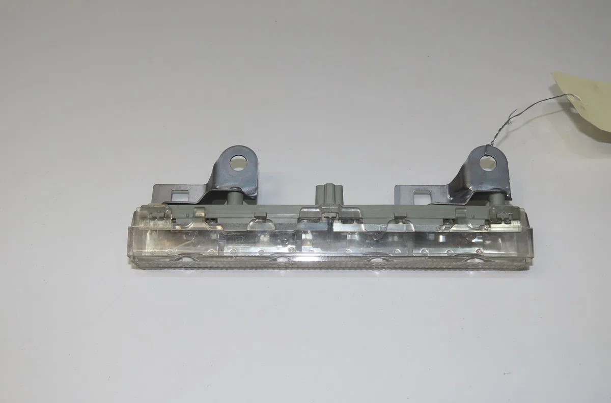 Feux stop supplementaire Toyota AURIS (_E15_) 2.0 d-4d (ade150_) (2006-2012) occasion