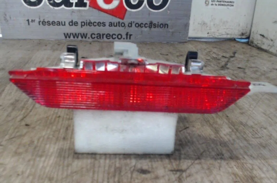 Feux stop supplementaire TOYOTA COROLLA 10  0 occasion