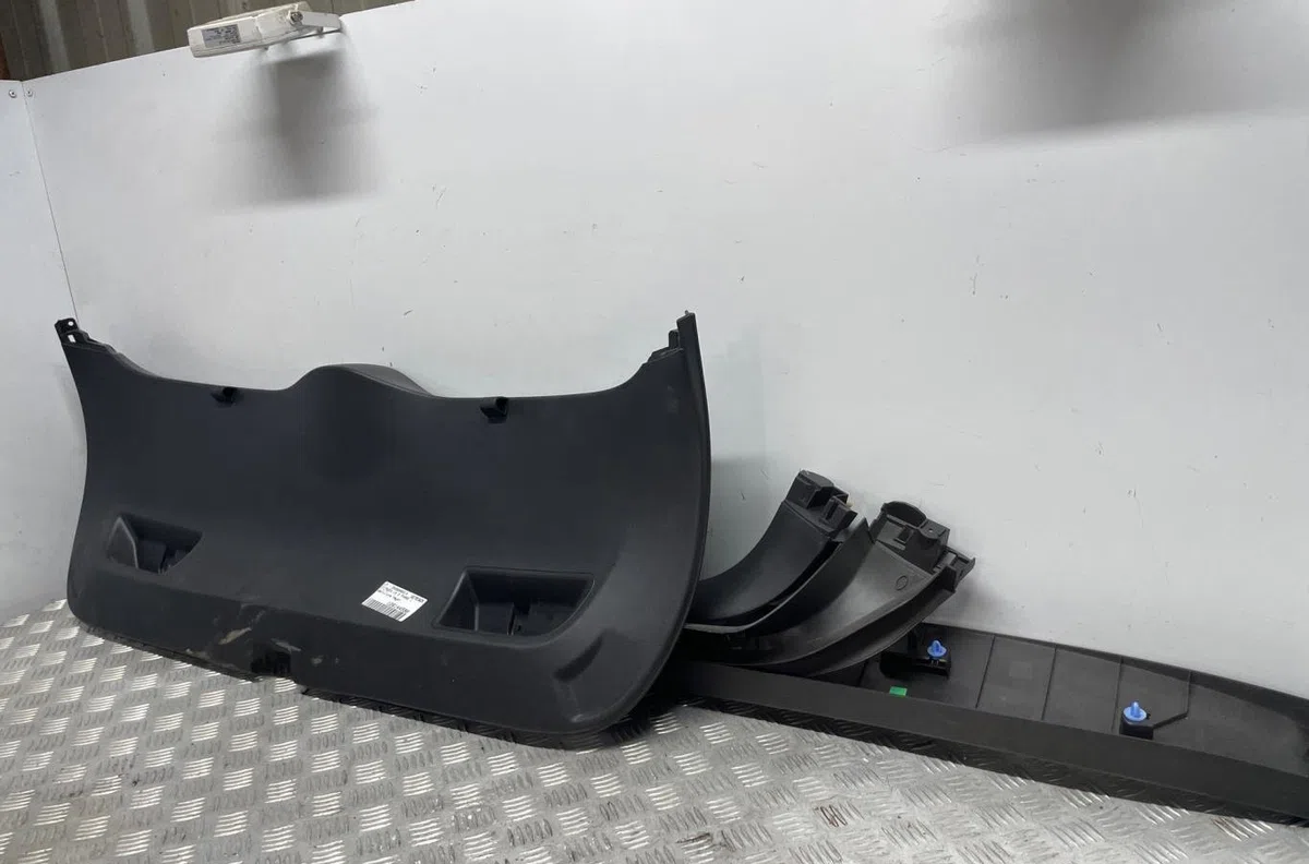 Garniture de hayon CITROEN C4 2 PHASE 1 occasion