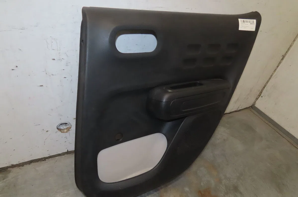 Garniture porte ard Citroen C3 III (SX) 1.2 thp 110 (2016) occasion