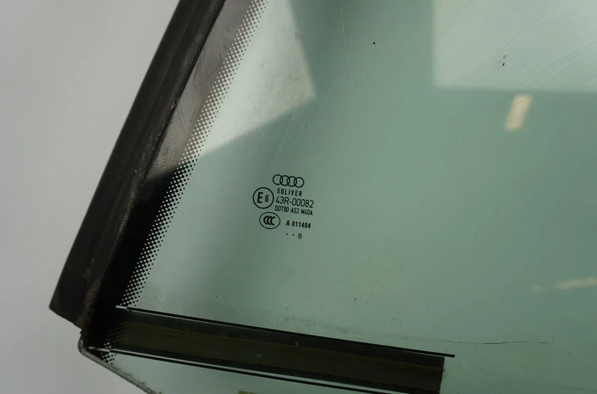 Glace aile ar g Audi A3 Décapotable (8P7) 1.9 tdi (2008-2009) occasion