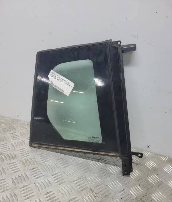 Glace fixe porte ar d RENAULT MEGANE 4 PHASE 1 BREAK occasion