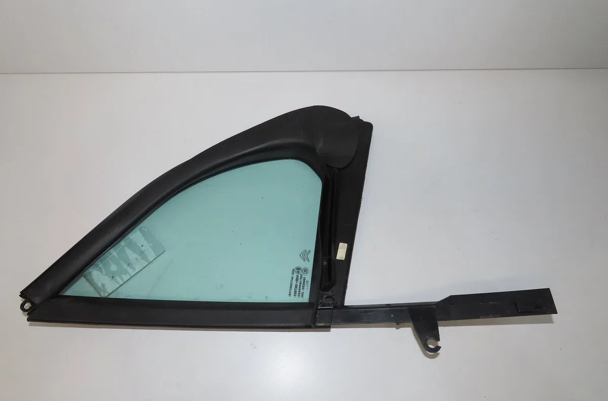 Glace fixe porte av g Citroen DS3 (SA_) 1.2 vti 82 (2013-2015) occasion