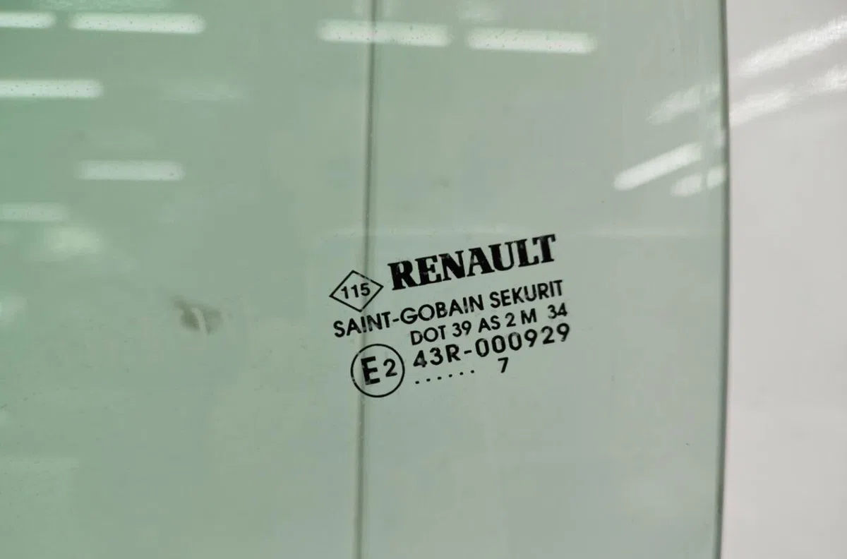 Glace porte ar g RENAULT LAGUNA 2 PHASE 2 occasion